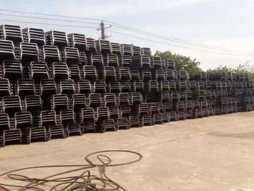 施工中鋼板樁使用及介紹 施工中鋼板樁使用及介紹